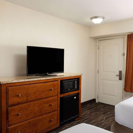 Ramada By Wyndham Elko Hotel At Stockmen'S Casino Extérieur photo