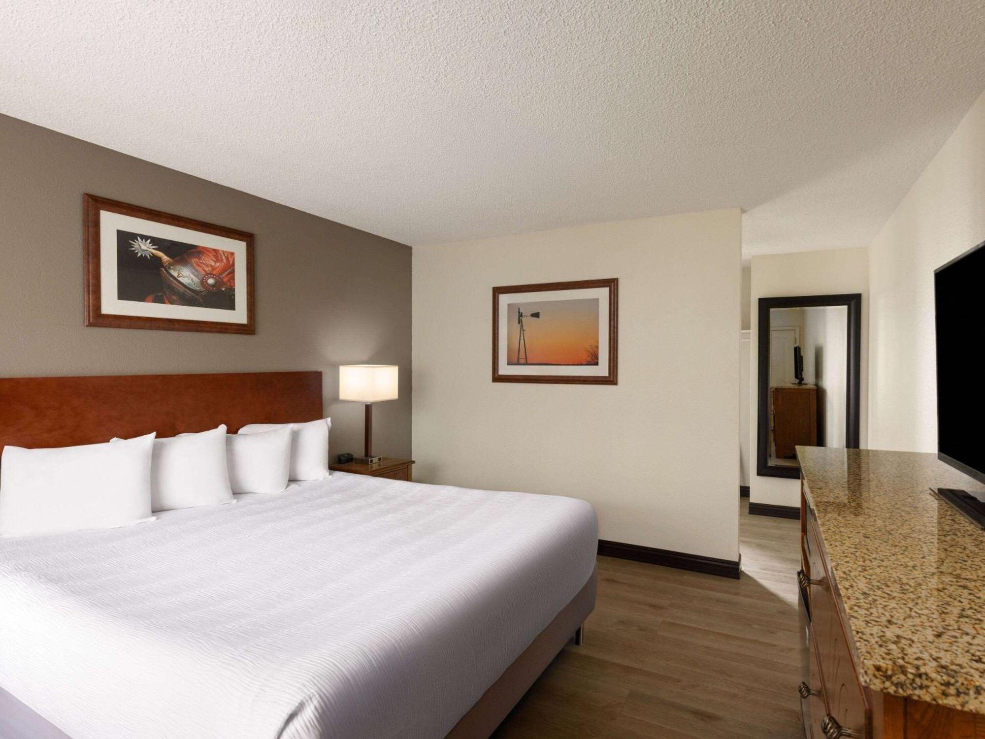 Ramada By Wyndham Elko Hotel At Stockmen'S Casino Extérieur photo